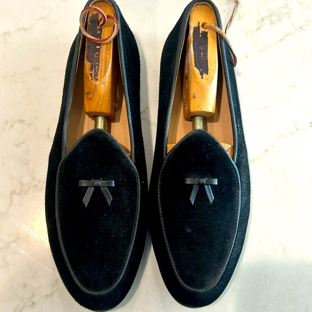 Men’s size 11 Belgian style suede shoes